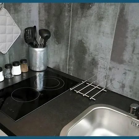 Traum - Ruhig Gelegen, Schnell Erreichbar, Mit Balkon * Brunswick
