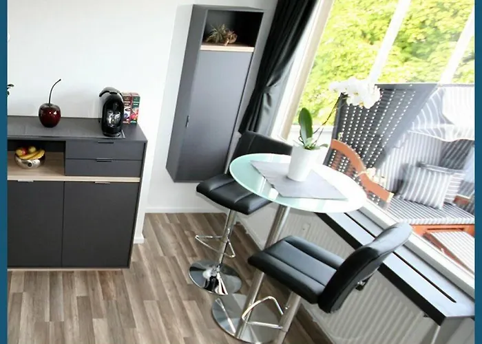 Traum - Ruhig Gelegen, Schnell Erreichbar, Mit Balkon *